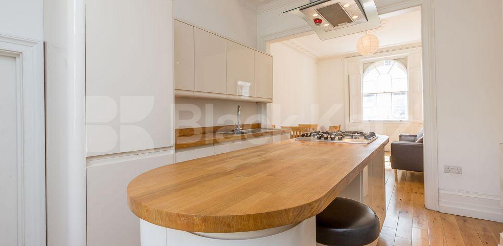 			NEW INSTRUCTION WITH GARDEN!, 3 Bedroom, 1 bath, 1 reception Flat			 Swinton Street, Kings Cross